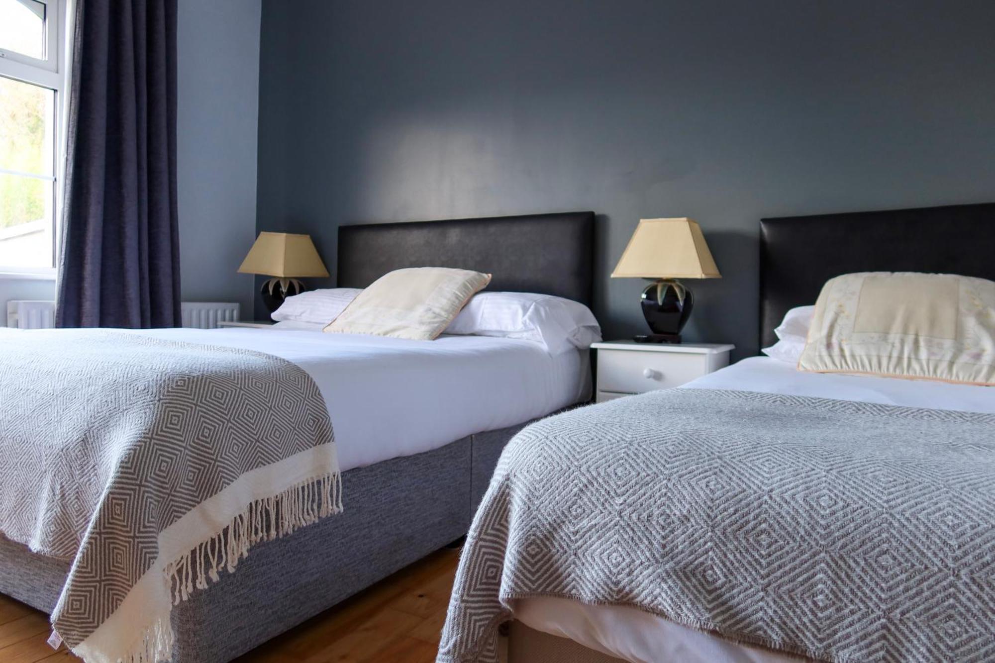 Woodville Lodge Guesthouse Killarney Dış mekan fotoğraf