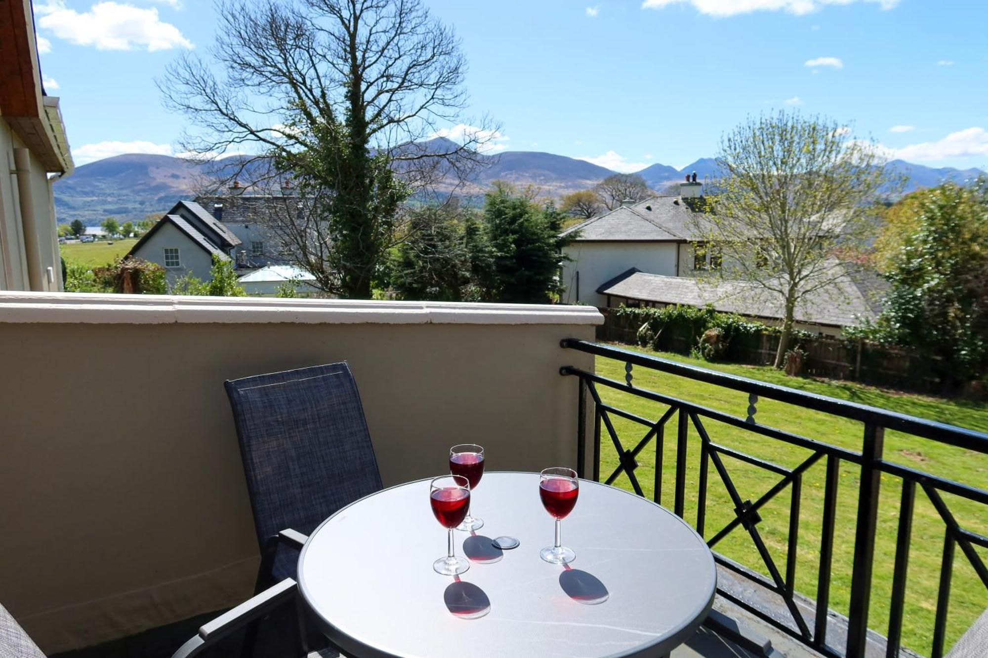 Woodville Lodge Guesthouse Killarney Dış mekan fotoğraf