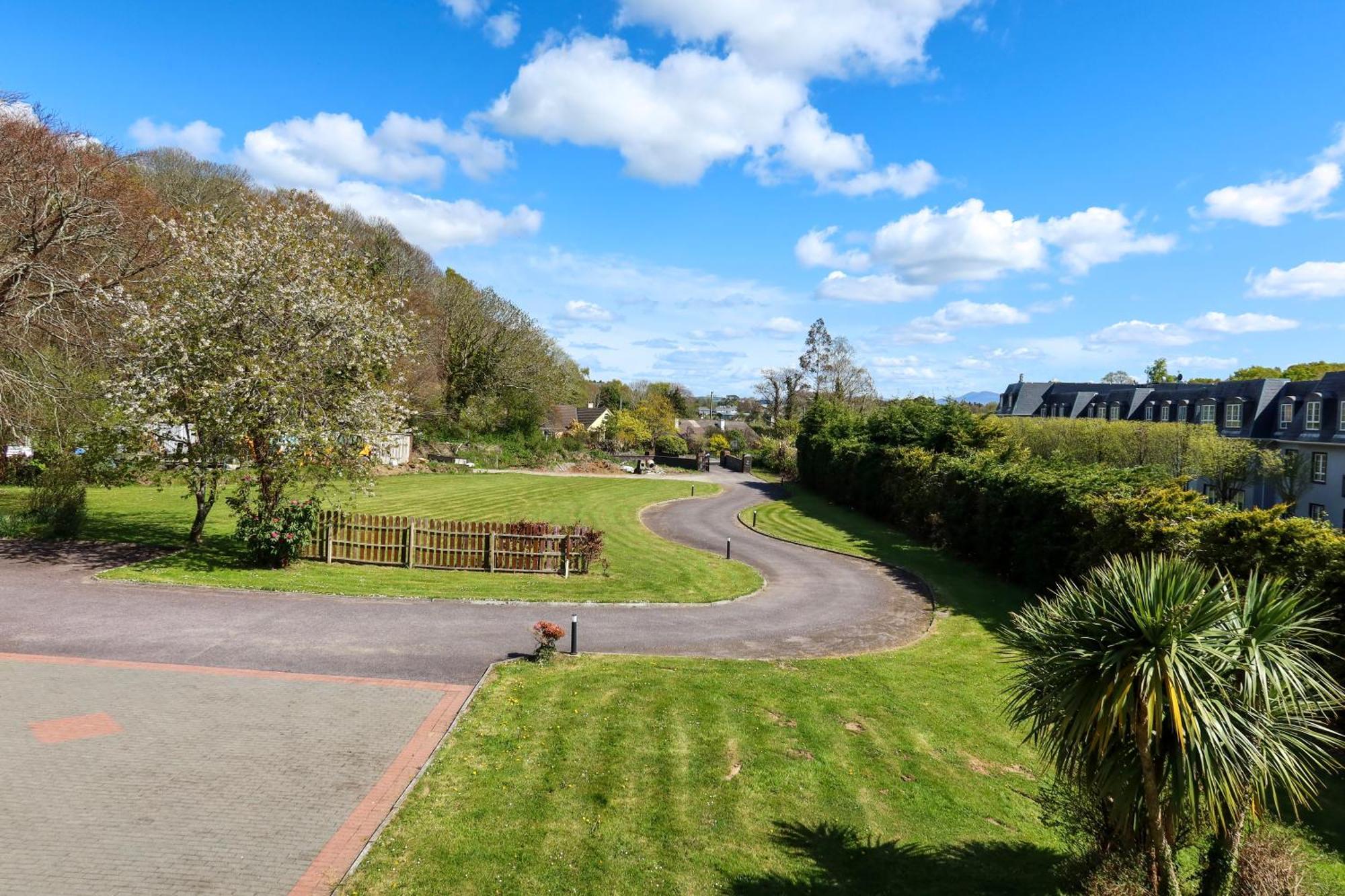 Woodville Lodge Guesthouse Killarney Dış mekan fotoğraf