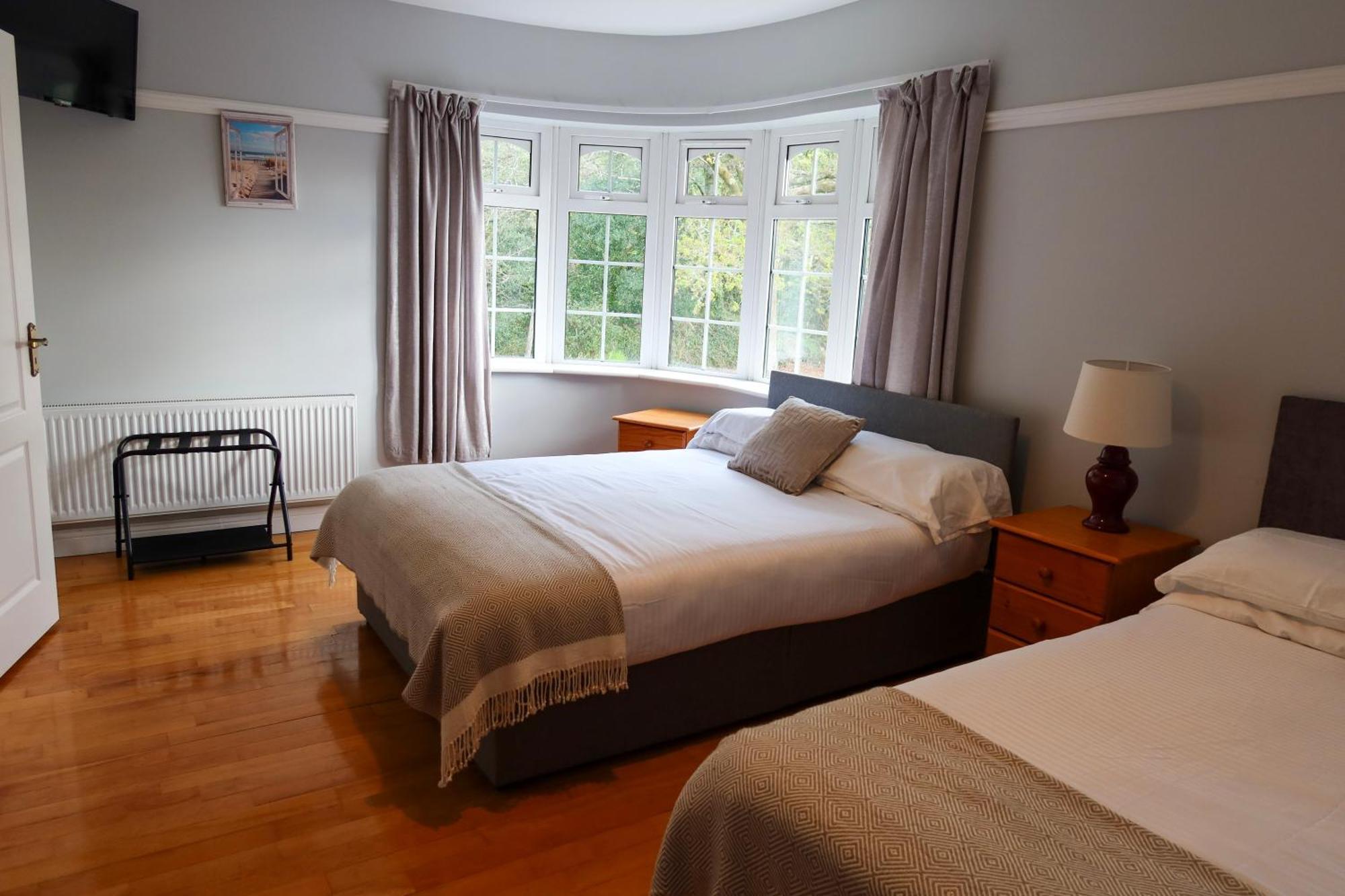 Woodville Lodge Guesthouse Killarney Dış mekan fotoğraf