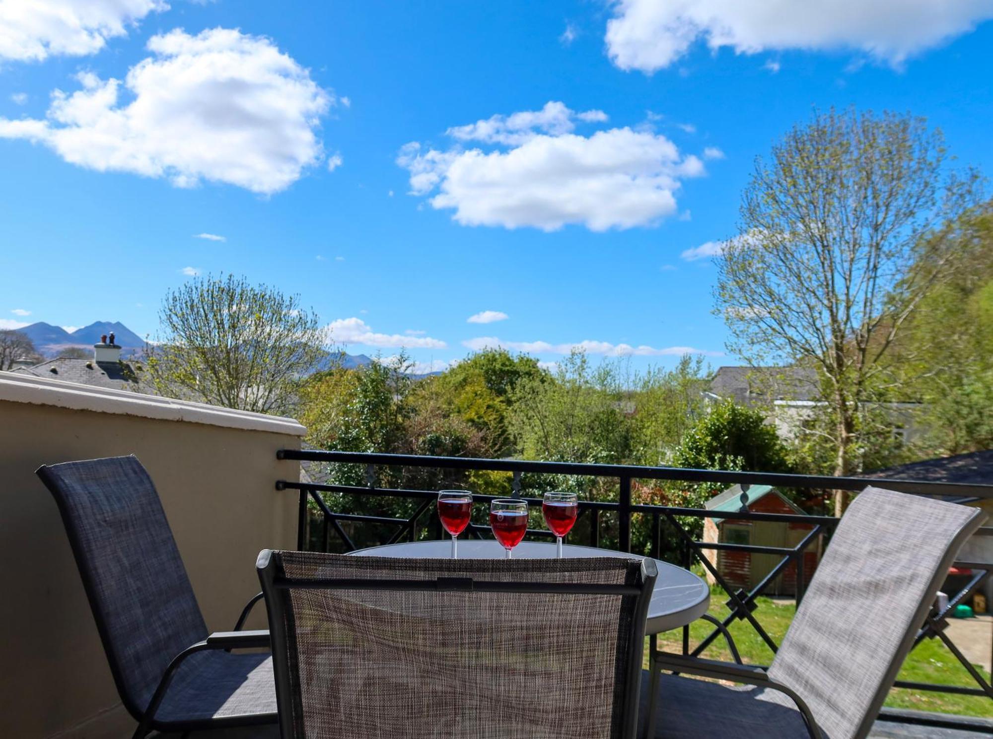 Woodville Lodge Guesthouse Killarney Dış mekan fotoğraf