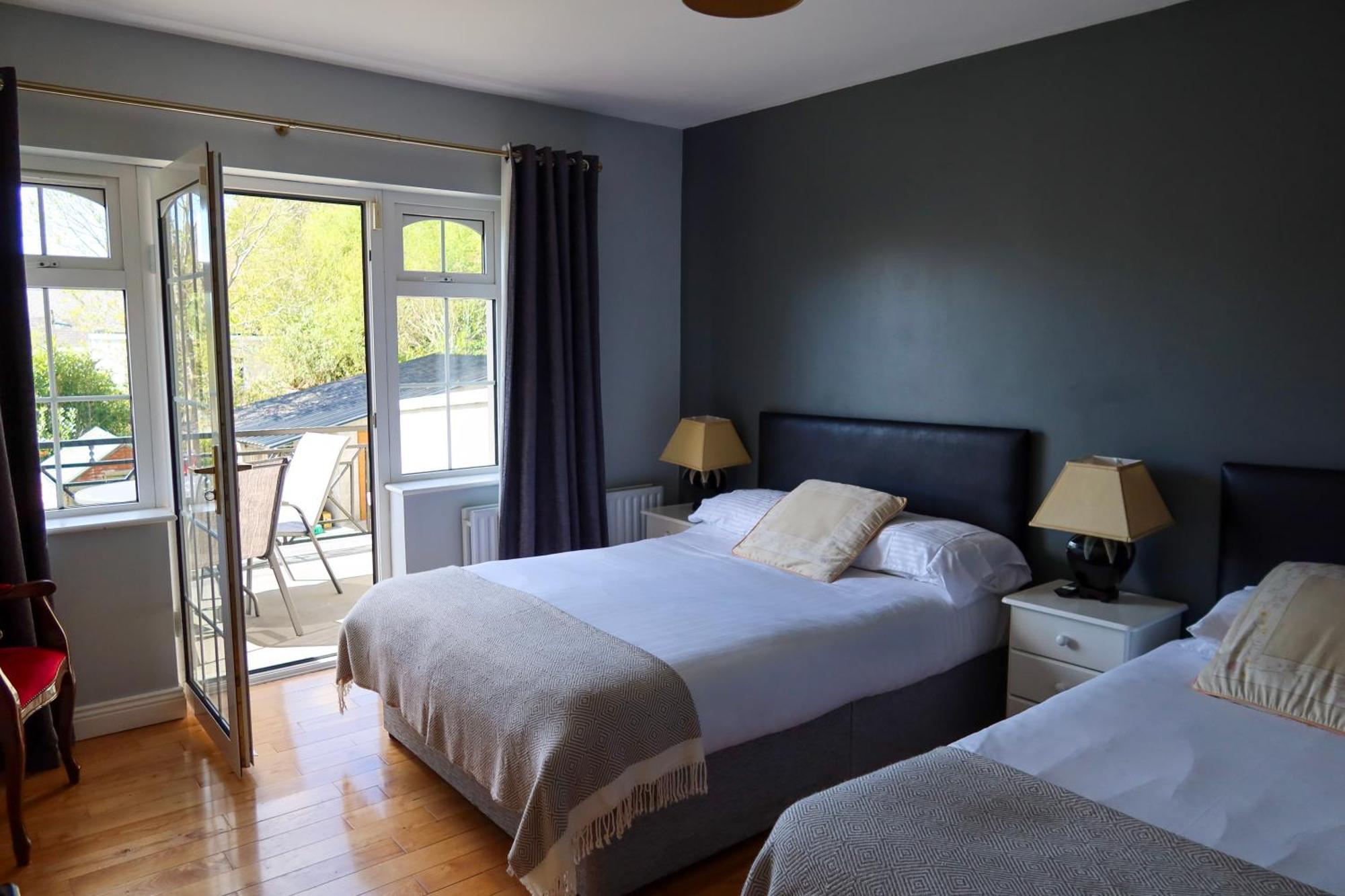 Woodville Lodge Guesthouse Killarney Dış mekan fotoğraf