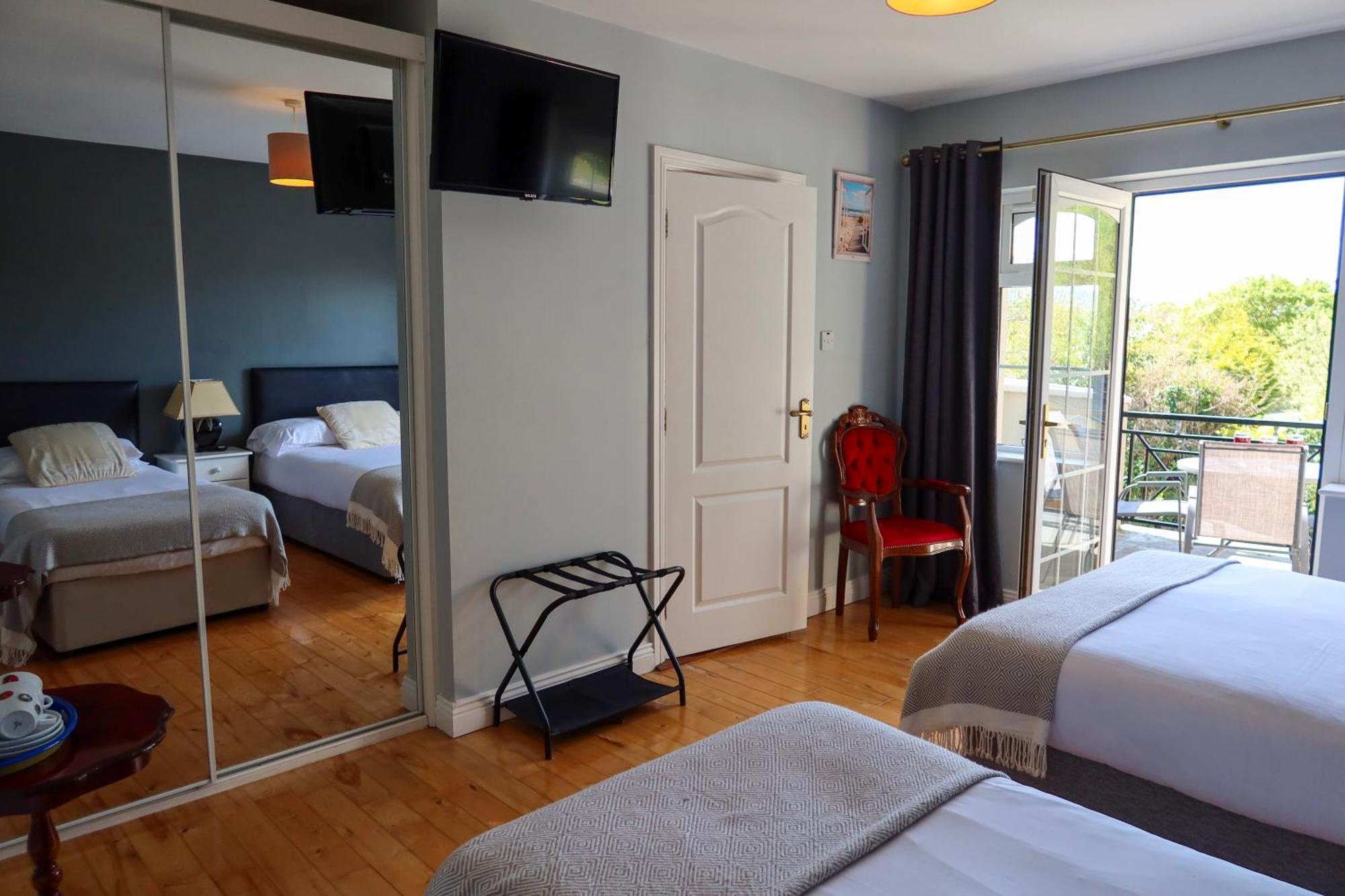 Woodville Lodge Guesthouse Killarney Dış mekan fotoğraf