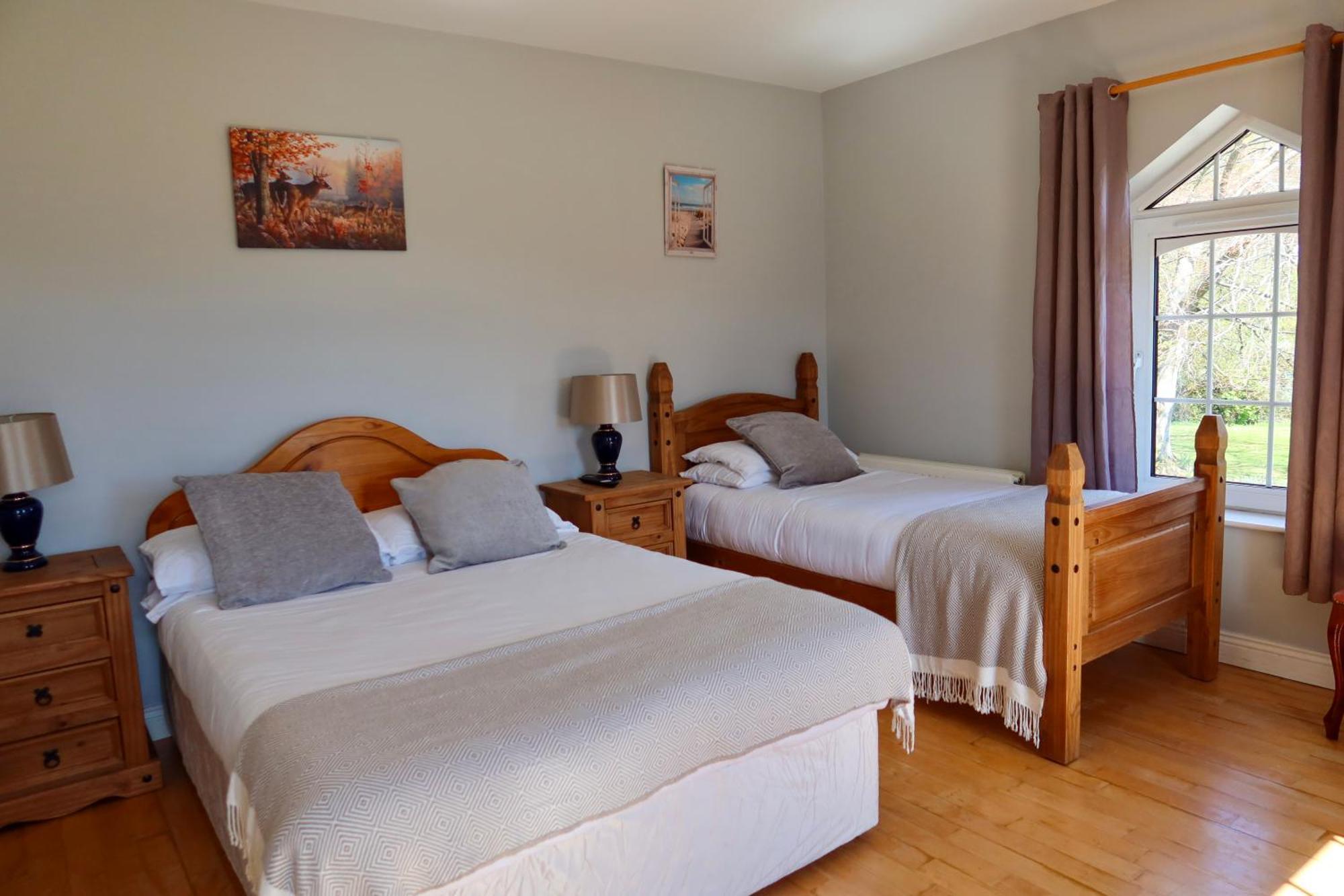 Woodville Lodge Guesthouse Killarney Dış mekan fotoğraf