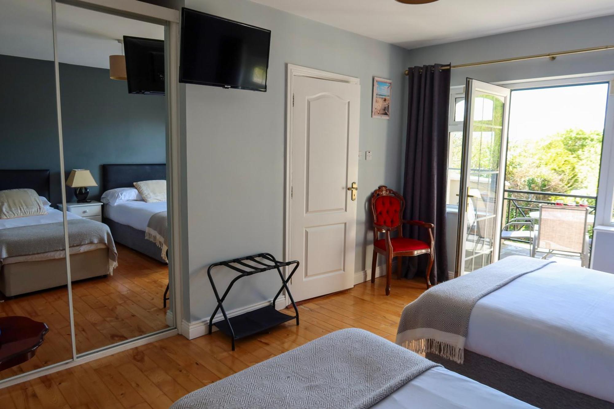 Woodville Lodge Guesthouse Killarney Dış mekan fotoğraf