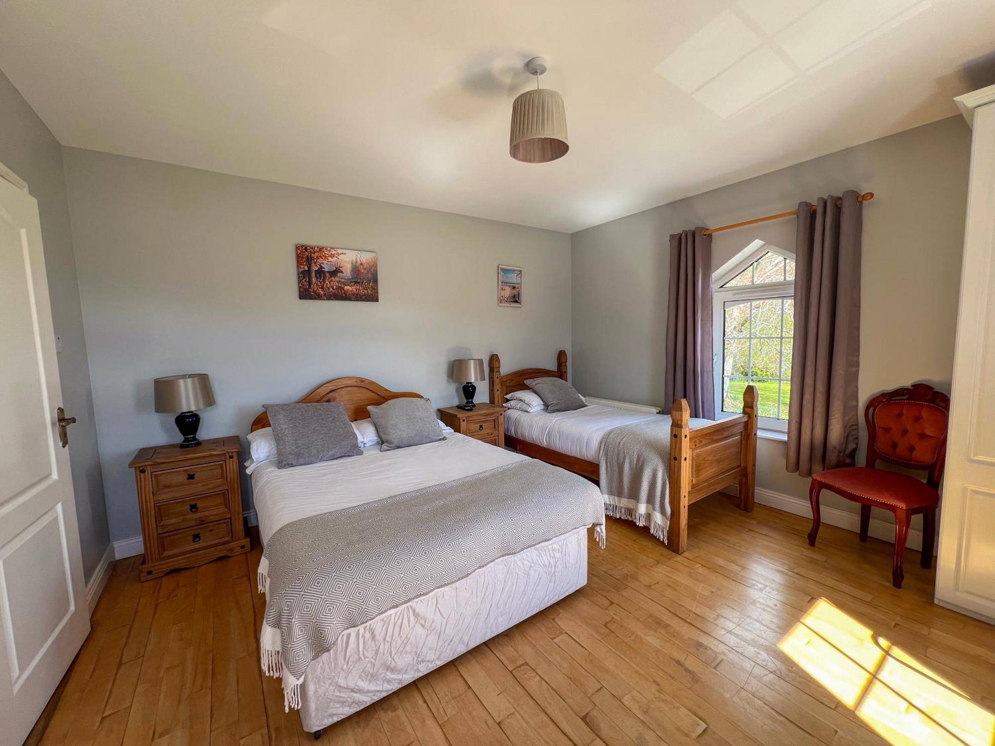 Woodville Lodge Guesthouse Killarney Dış mekan fotoğraf